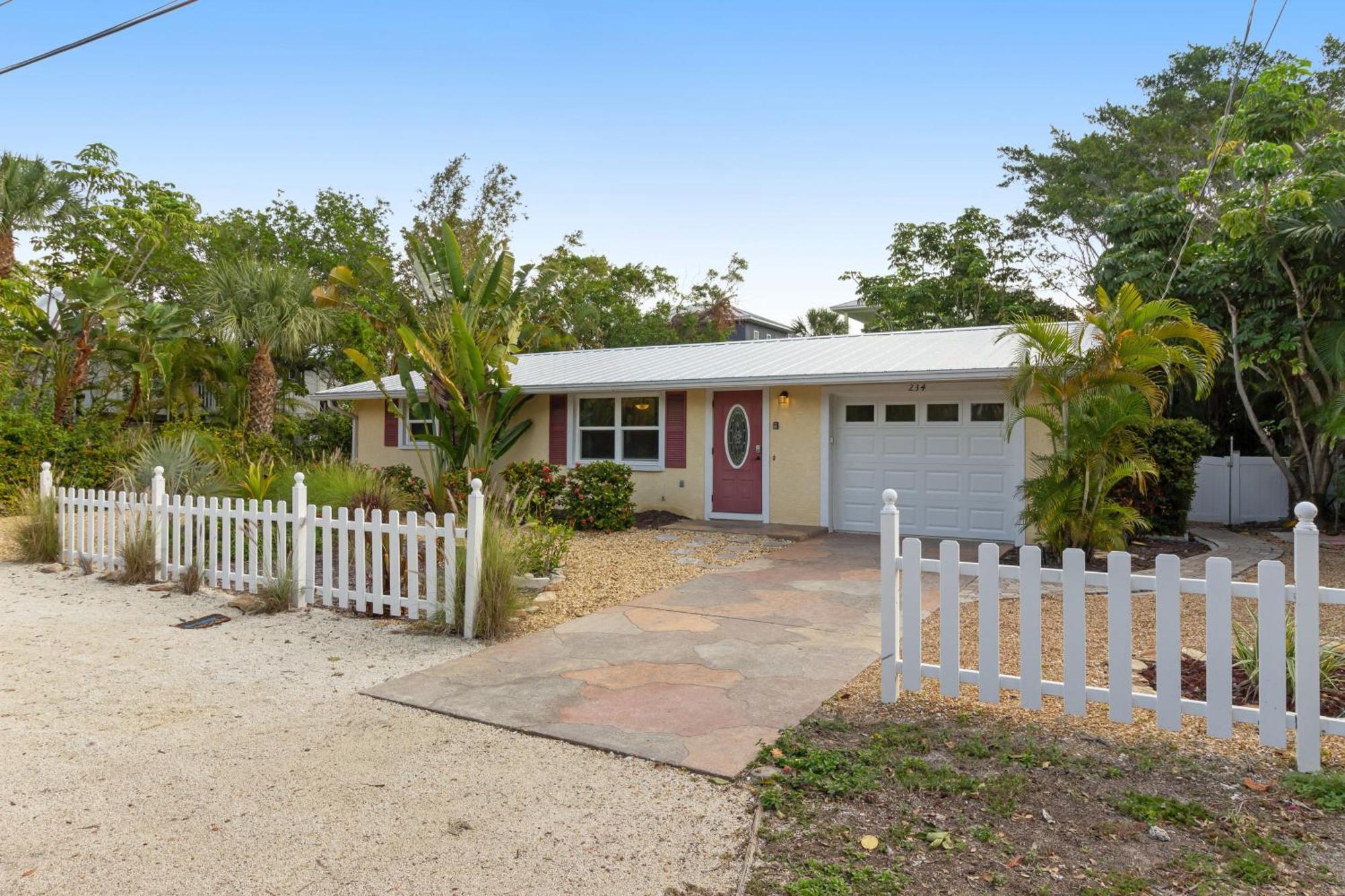 Getaway On Gladiolus Vila Anna Maria Exterior foto